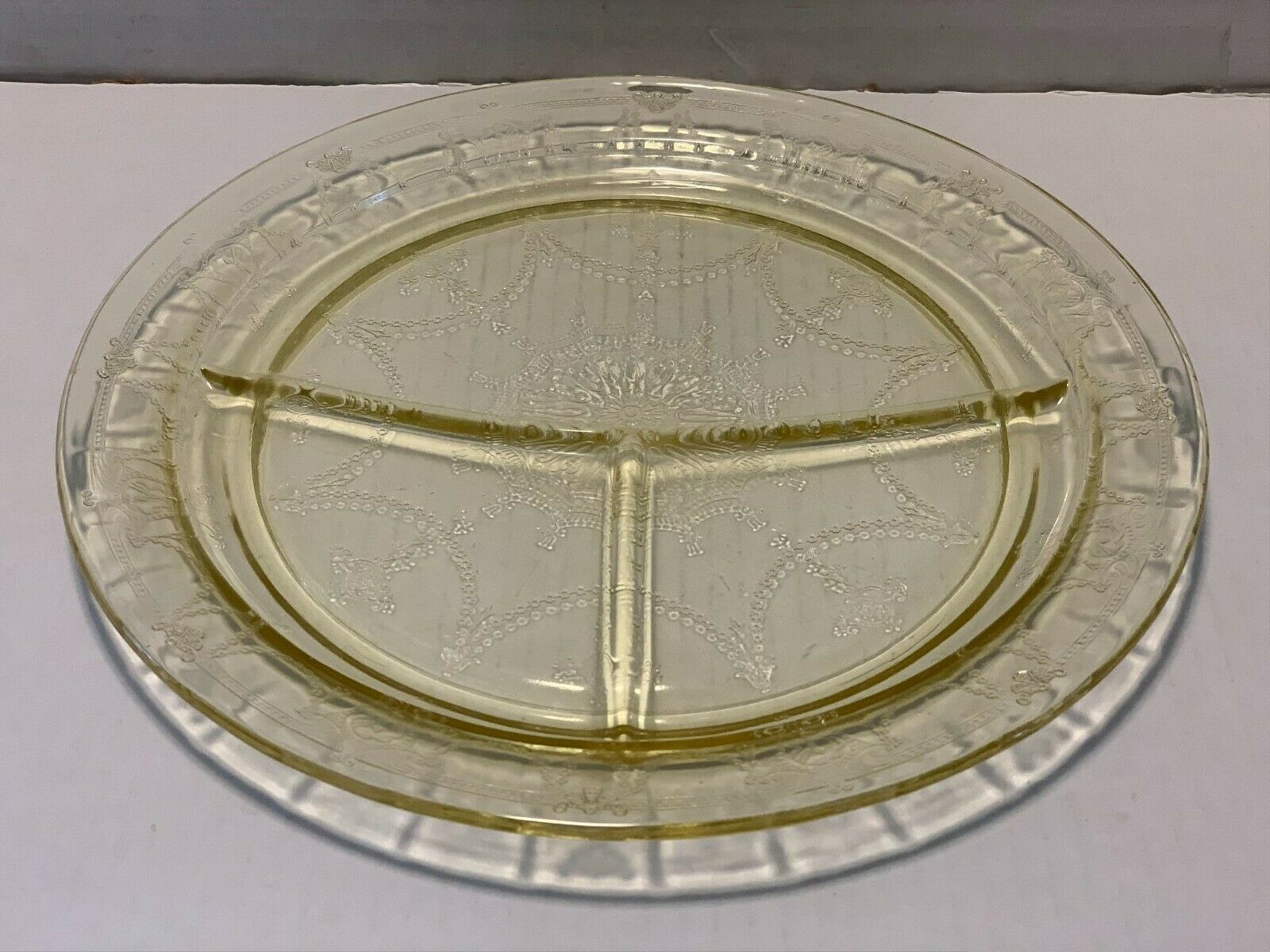 Yellow Cameo Depression Glass Divided Grill Plate 10 3/8"