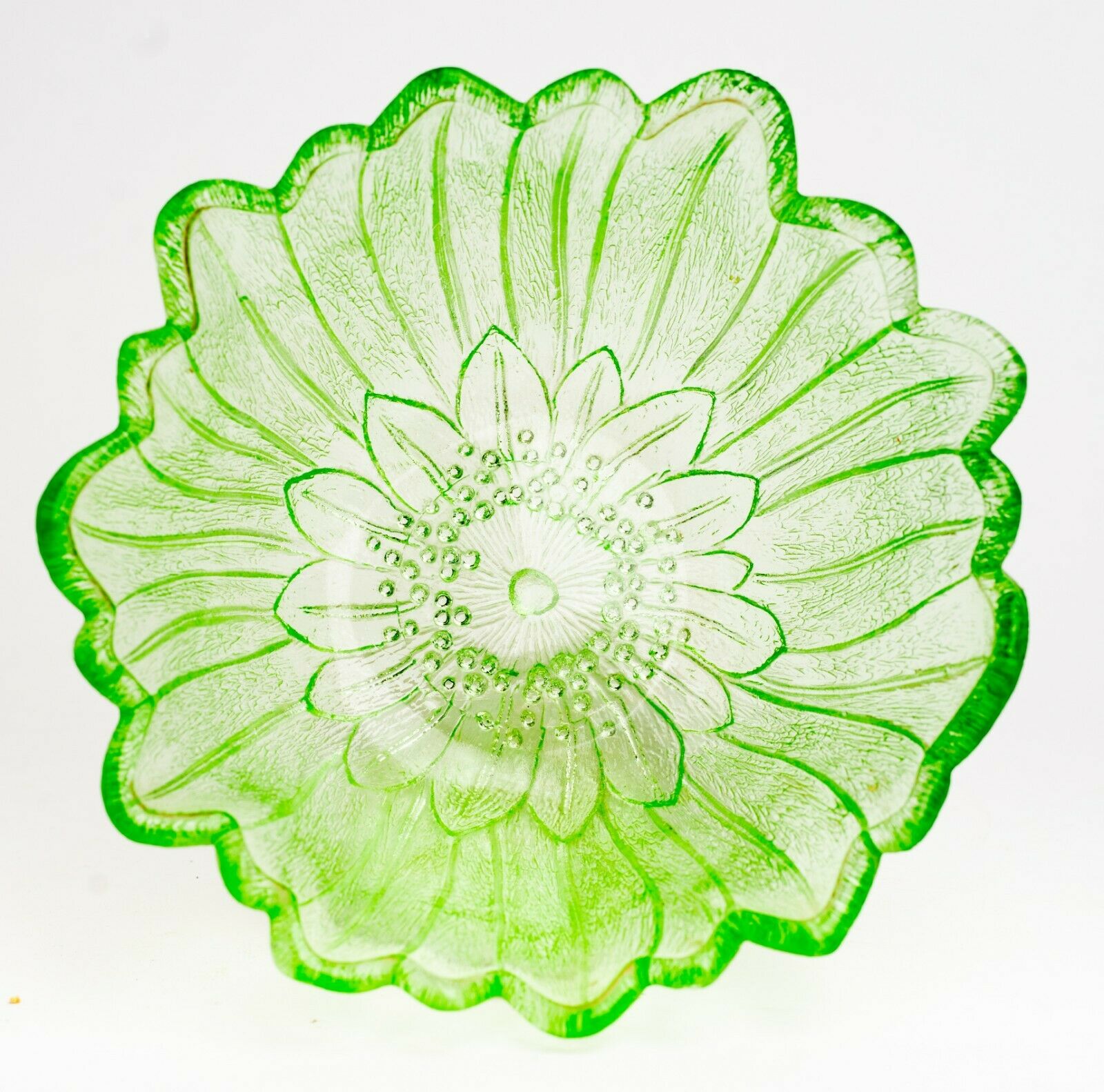 Uranium Green Uv Reactive Indiana Glass Lily Pons Lotus Bowl